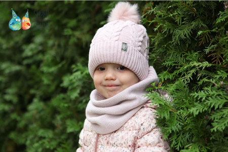 
                    BROEL SUOMA czapka na zimę dla dziewczynki warkocz szary
                